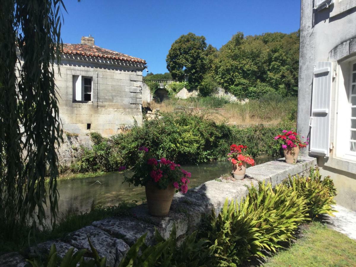 La Maison Du Pont La Rochebeaucourt-et-Argentine Esterno foto